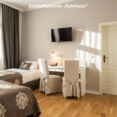 Gutshof Havelland 3*