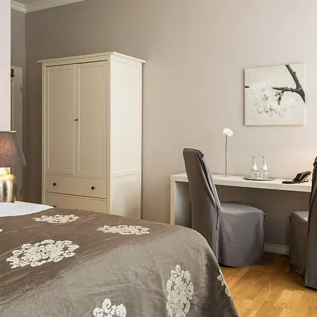 호텔 Gutshof Havelland 3*