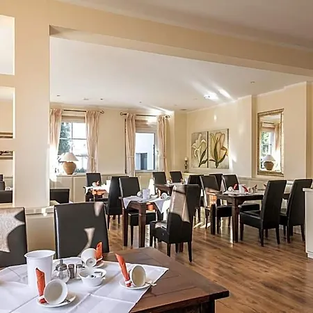 Gutshof Havelland Отель 3*