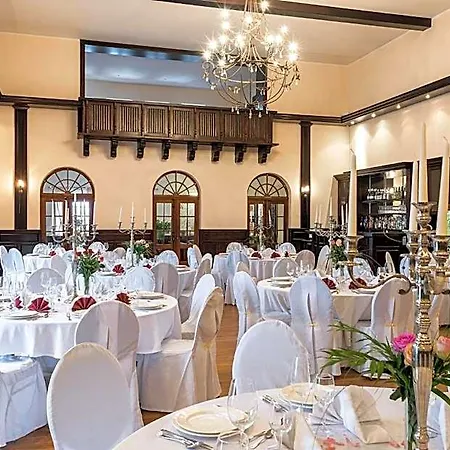 Отель Gutshof Havelland 3*