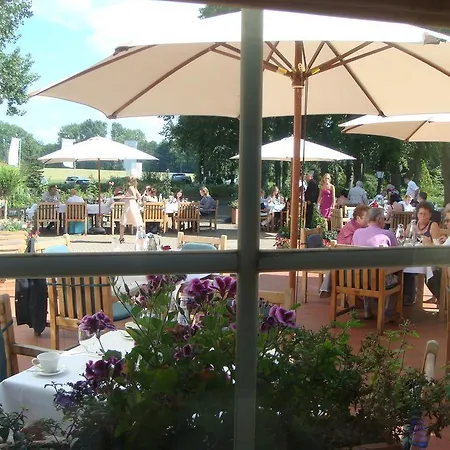 호텔 Gutshof Havelland 3*